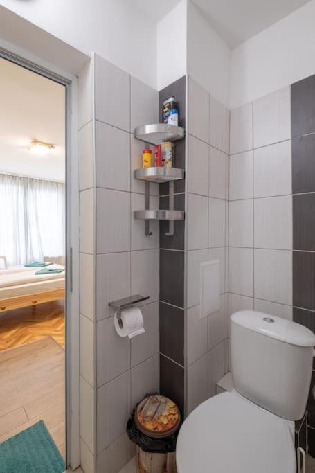 2BDR 2Bath freePARKING near NDK
