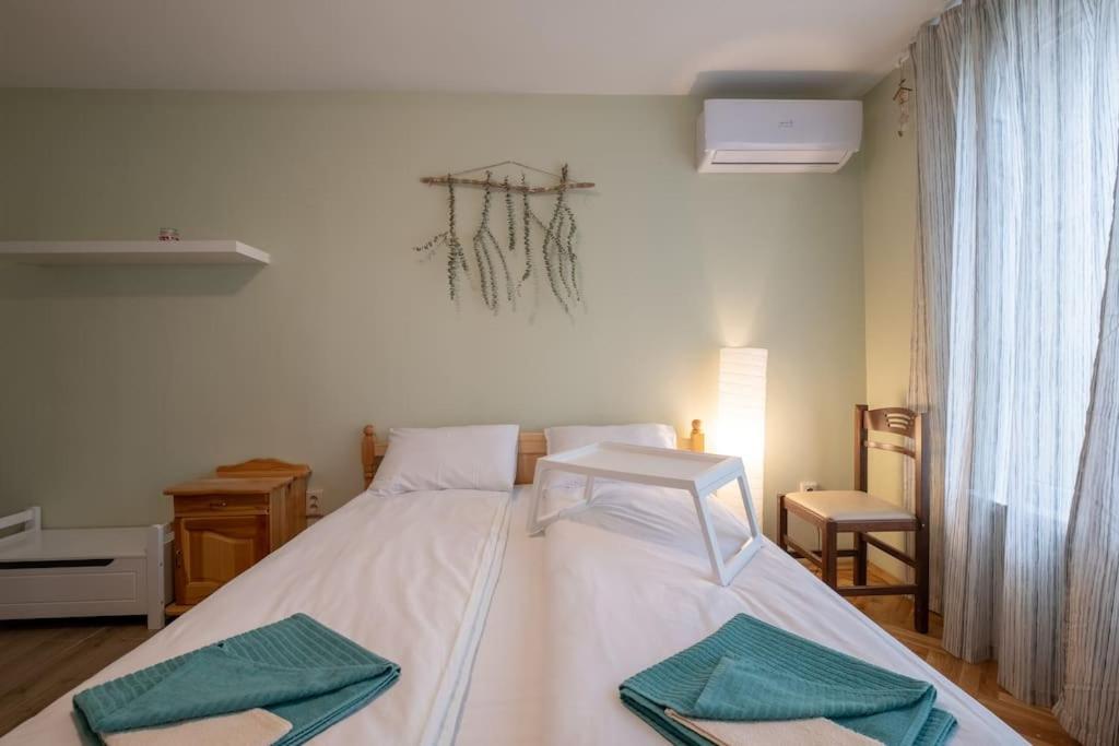 2BDR 2Bath freePARKING near NDK