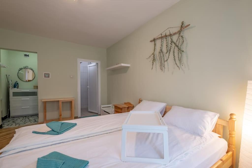 2BDR 2Bath freePARKING near NDK