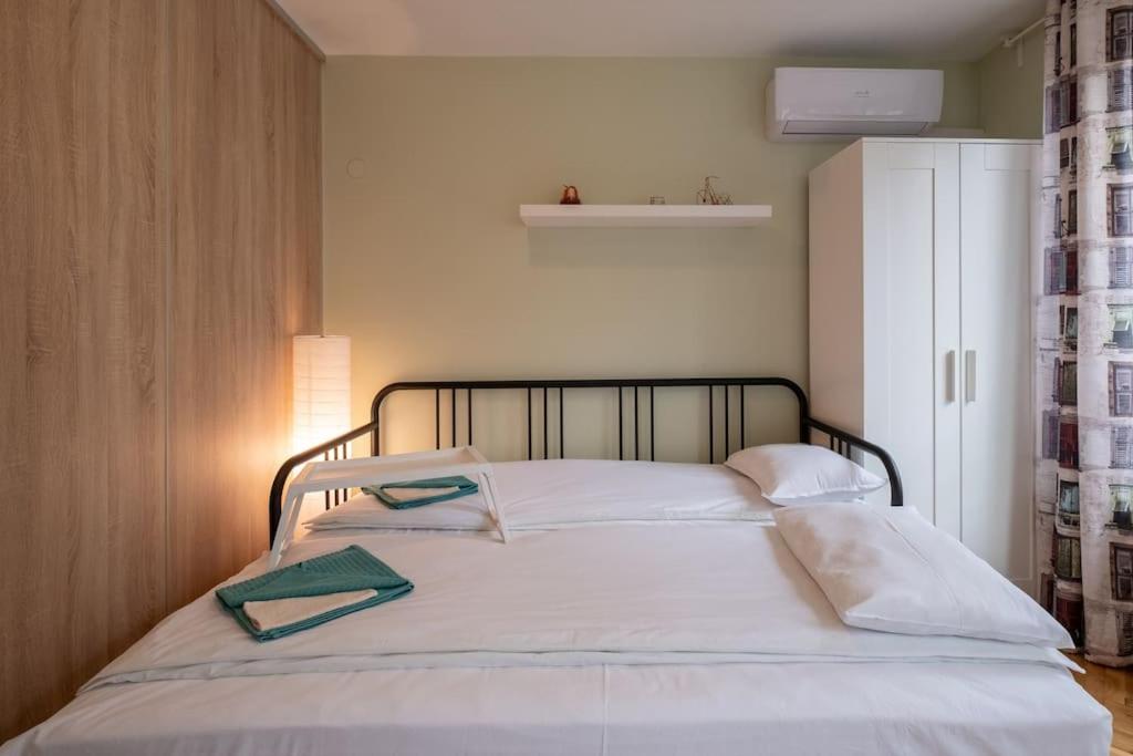 2BDR 2Bath freePARKING near NDK