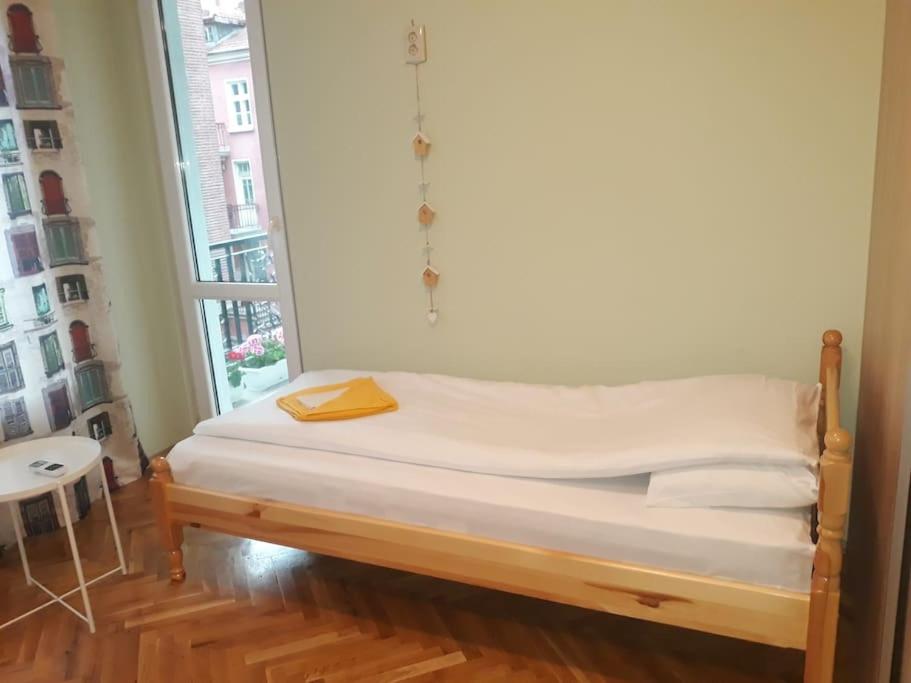 2BDR 2Bath freePARKING near NDK