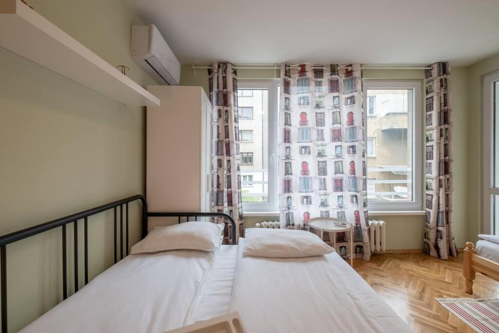 2BDR 2Bath freePARKING near NDK