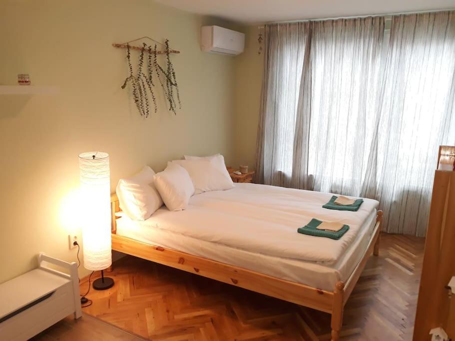 2BDR 2Bath freePARKING near NDK