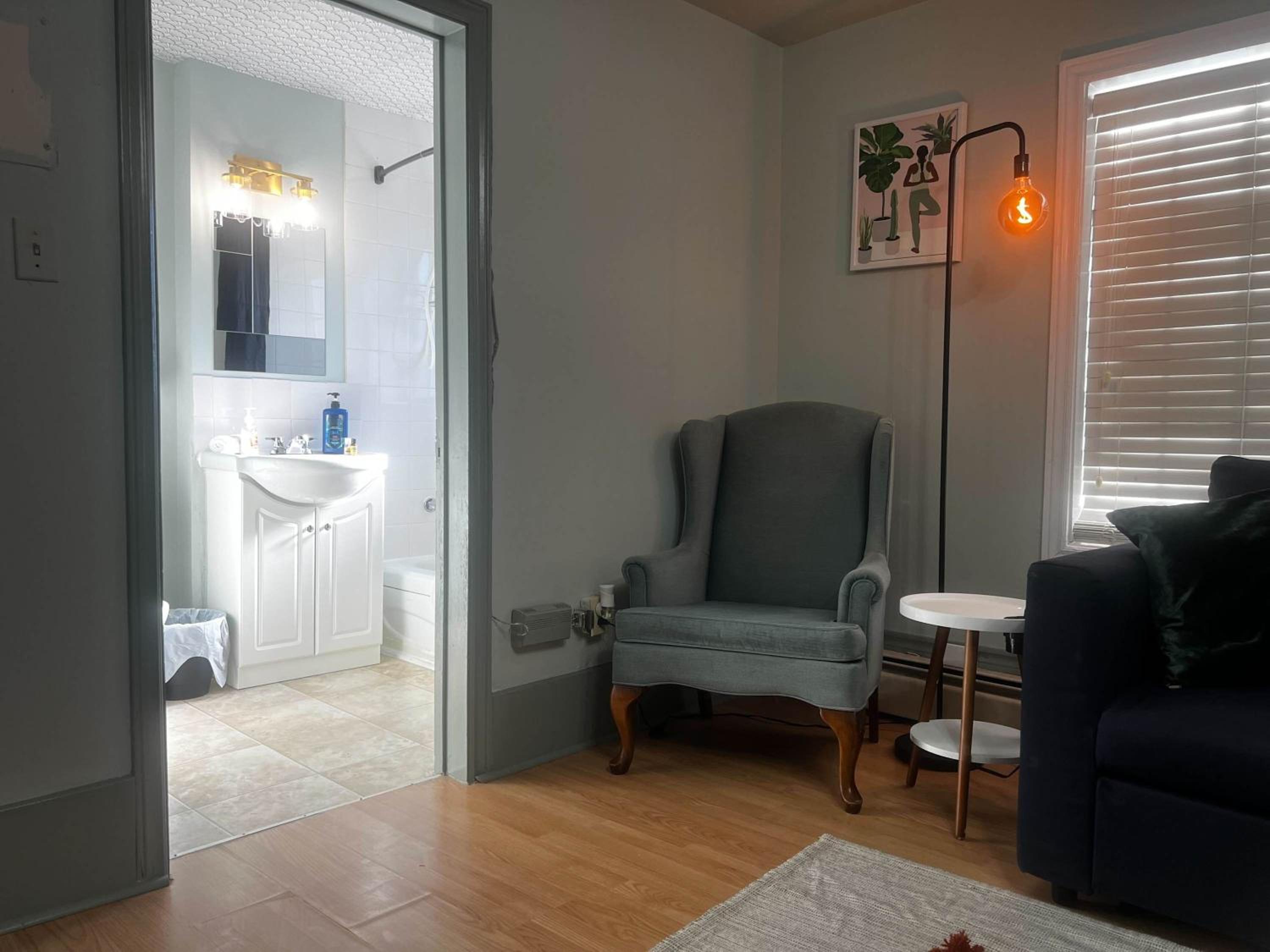 Green Grove Heritage-Style Retreat with Nature-Inspired Decor, Unit #1