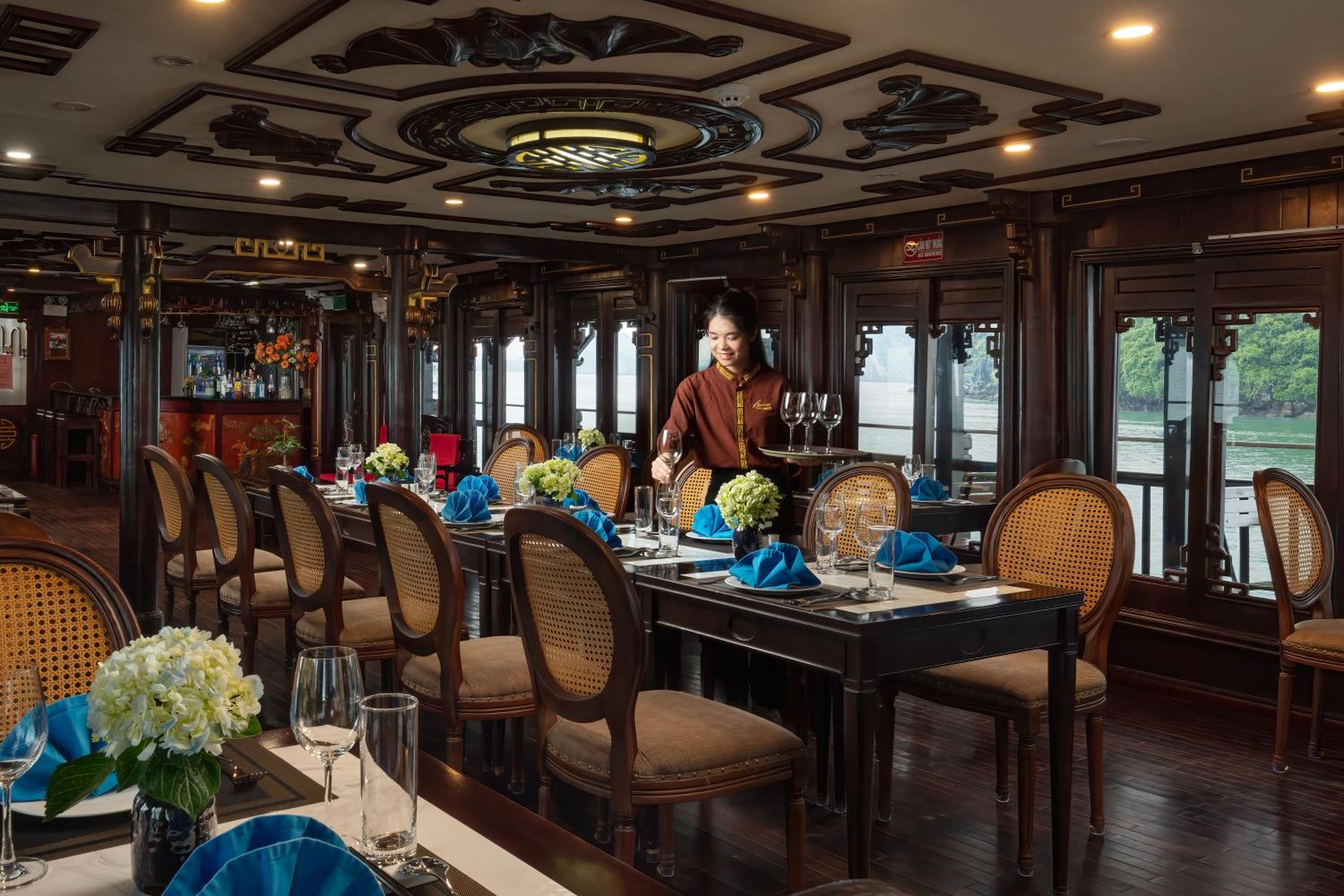 Renea Boutique Cruise