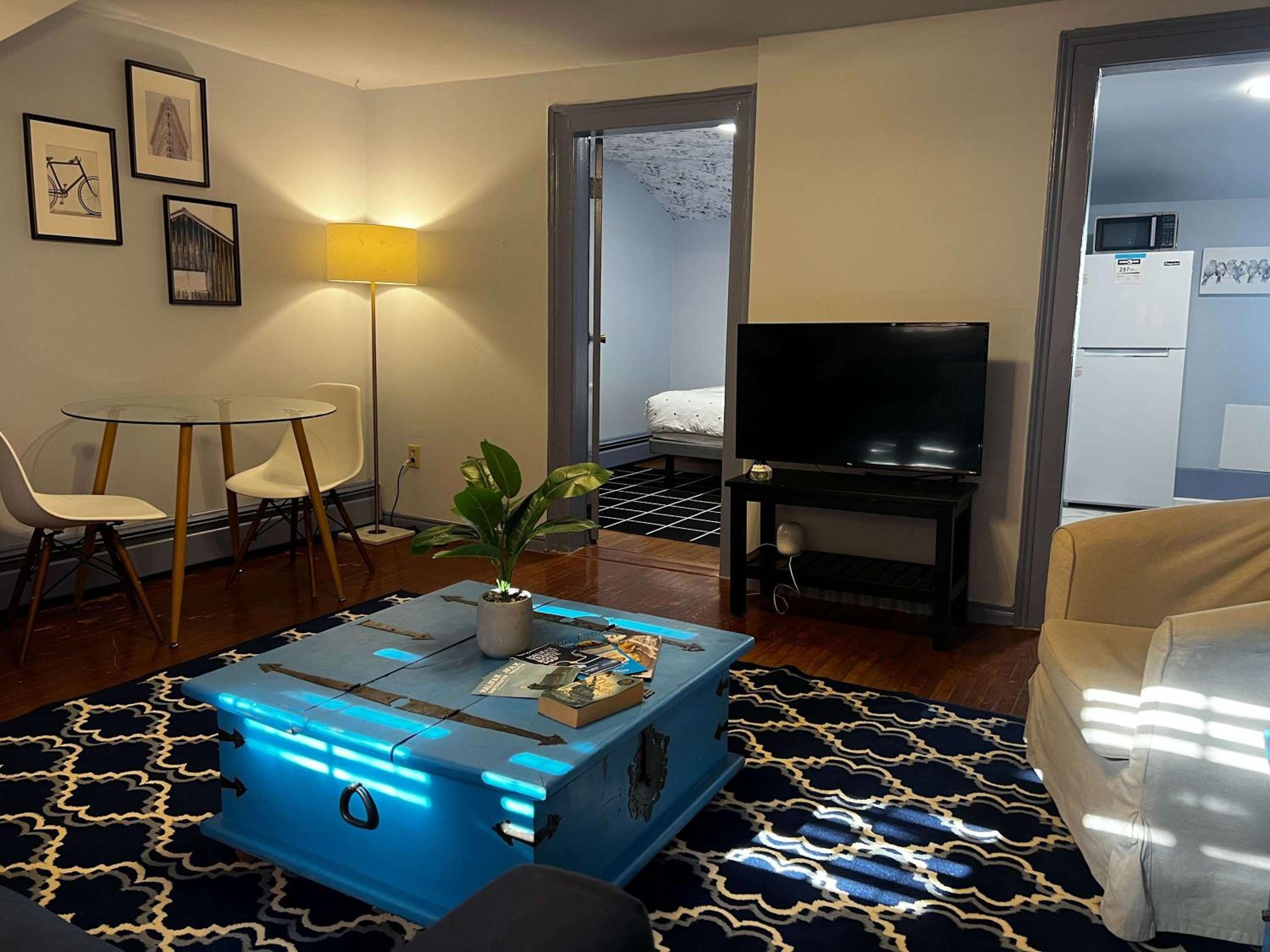 Blue Horizon Top-Floor Retreat with Nautical Vibes, Unit #2