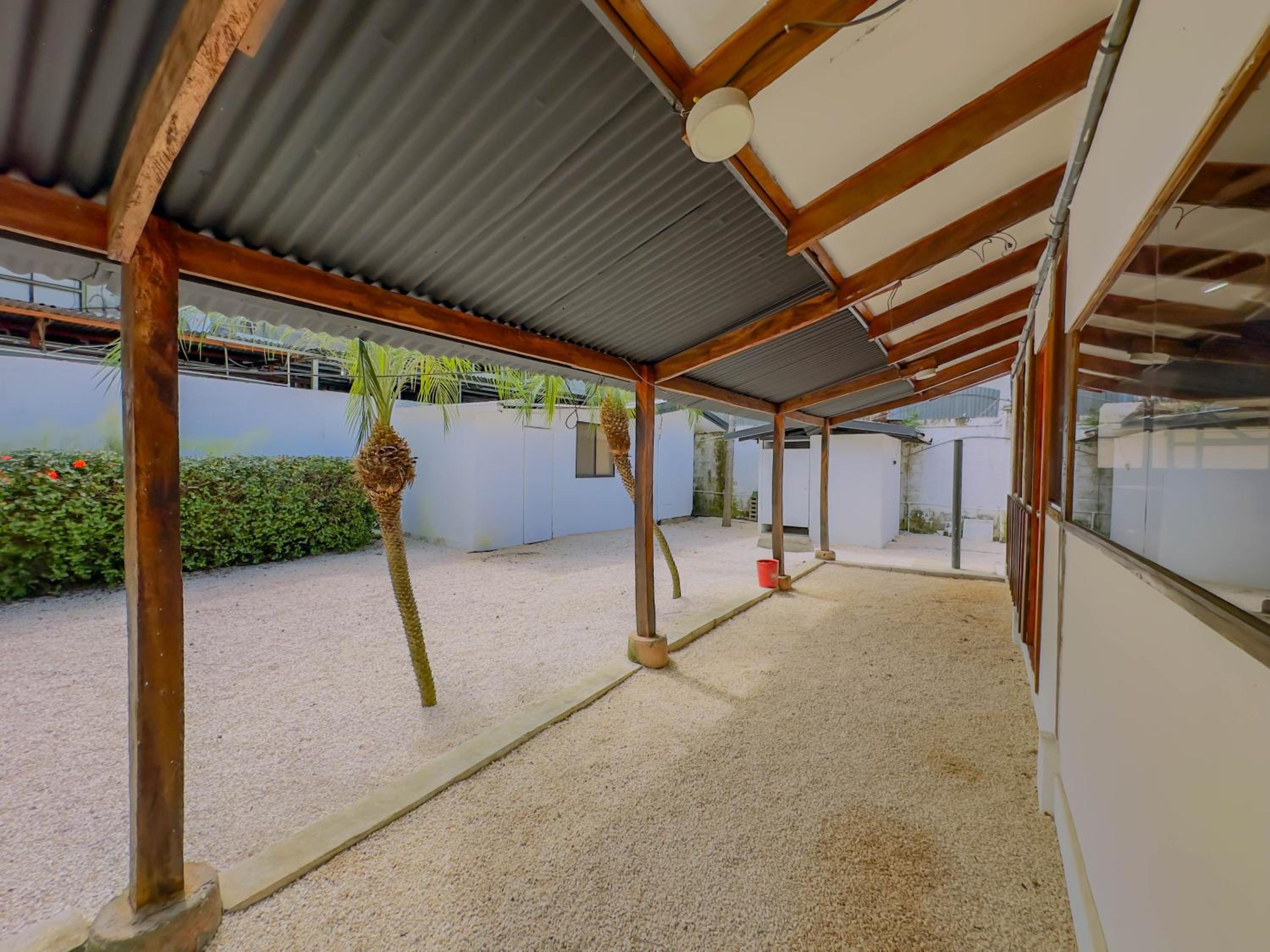 Happy House 4 Bed 3 Bath Private Pool