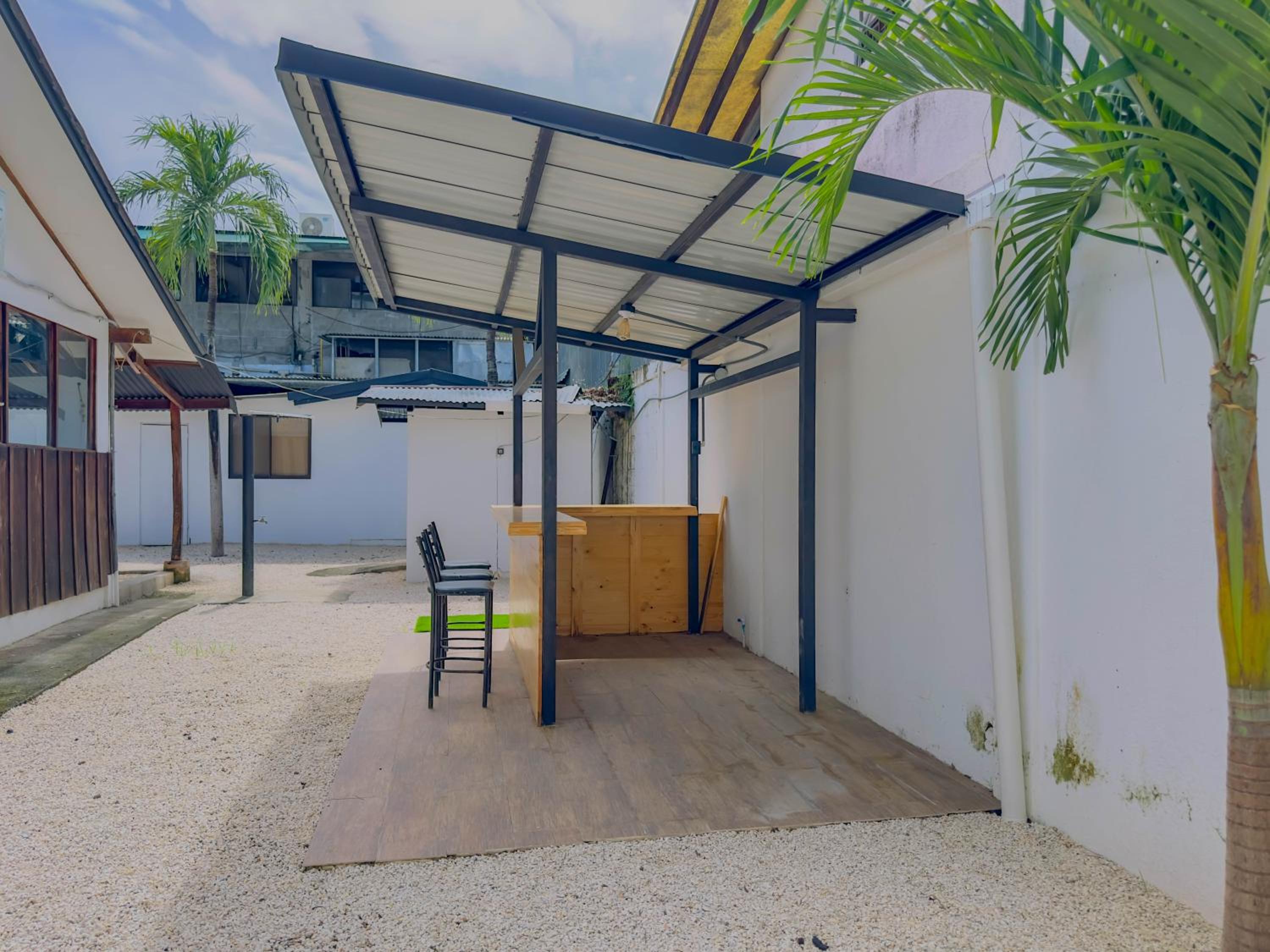 Happy House 4 Bed 3 Bath Private Pool