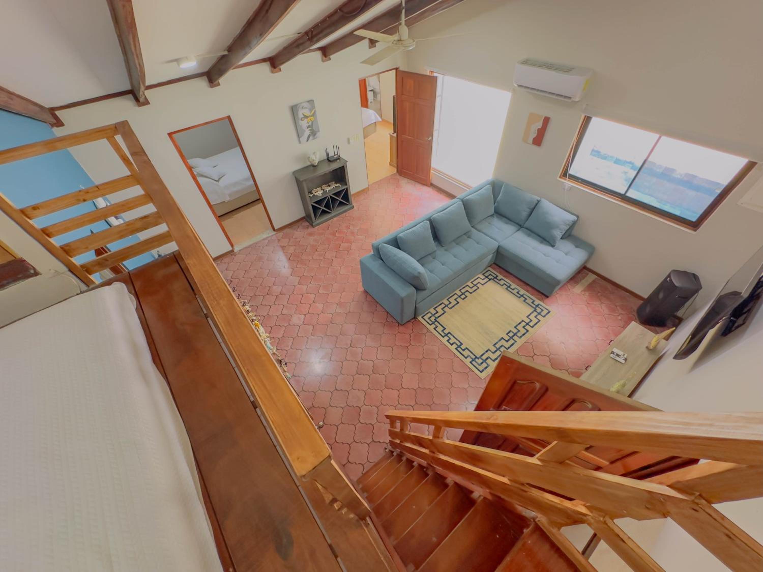 Happy House 4 Bed 3 Bath Private Pool