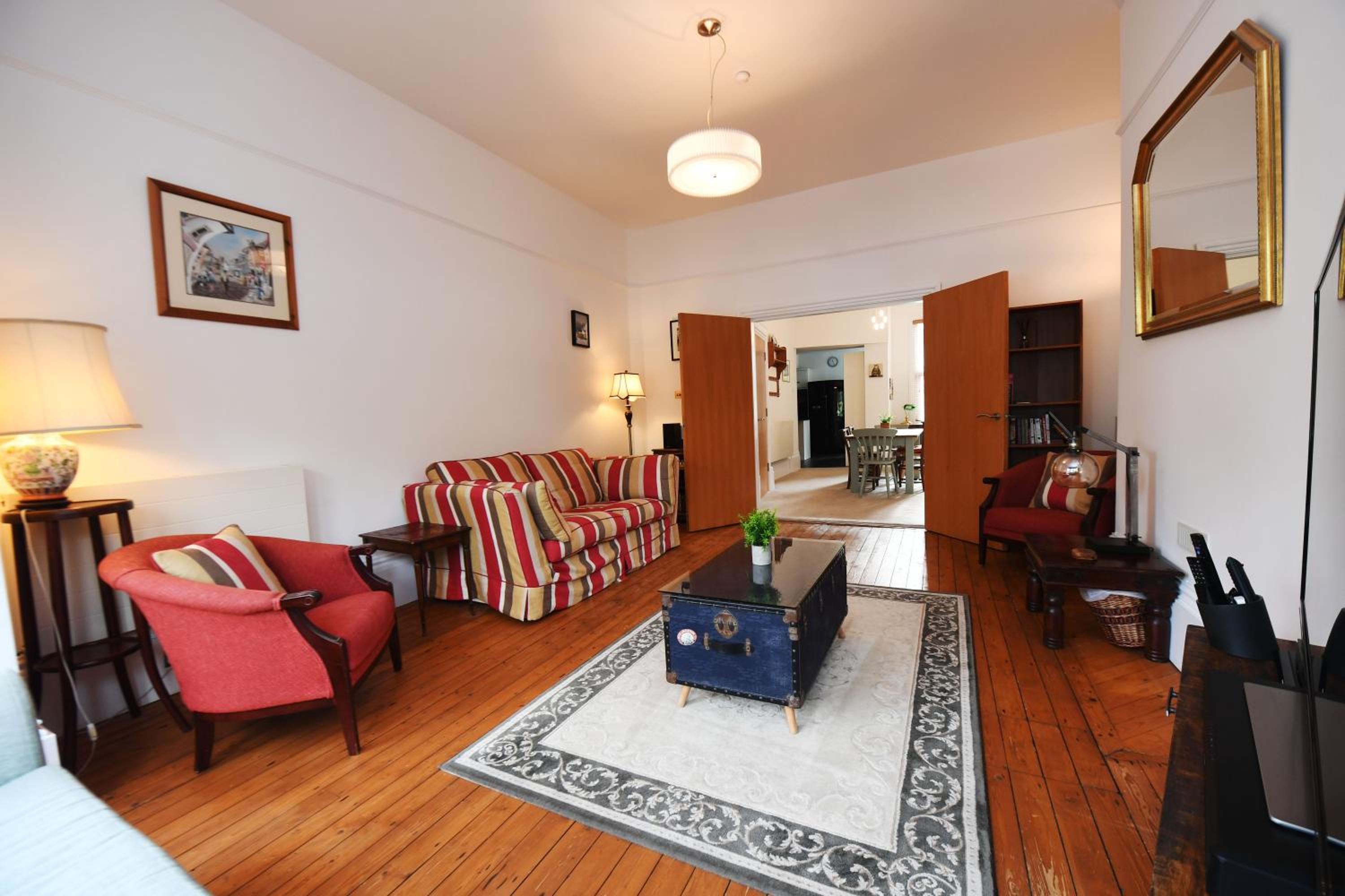 Harrogate Self Catering - The Valley Gardens View view 2