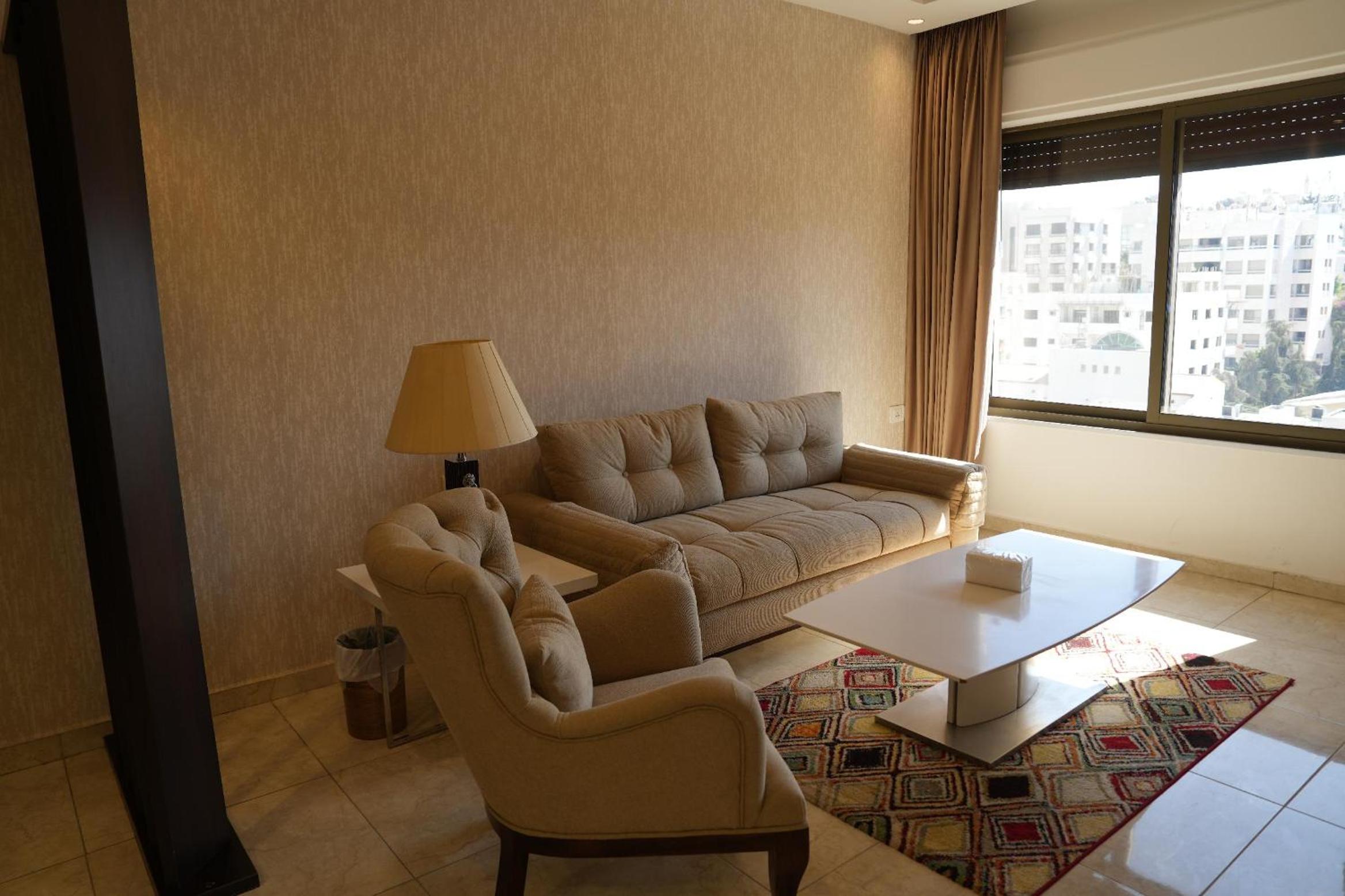 Janty Apartments