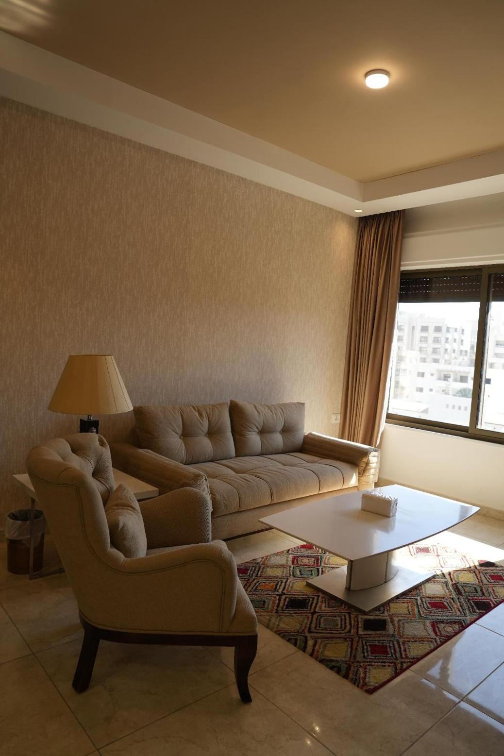 Janty Apartments