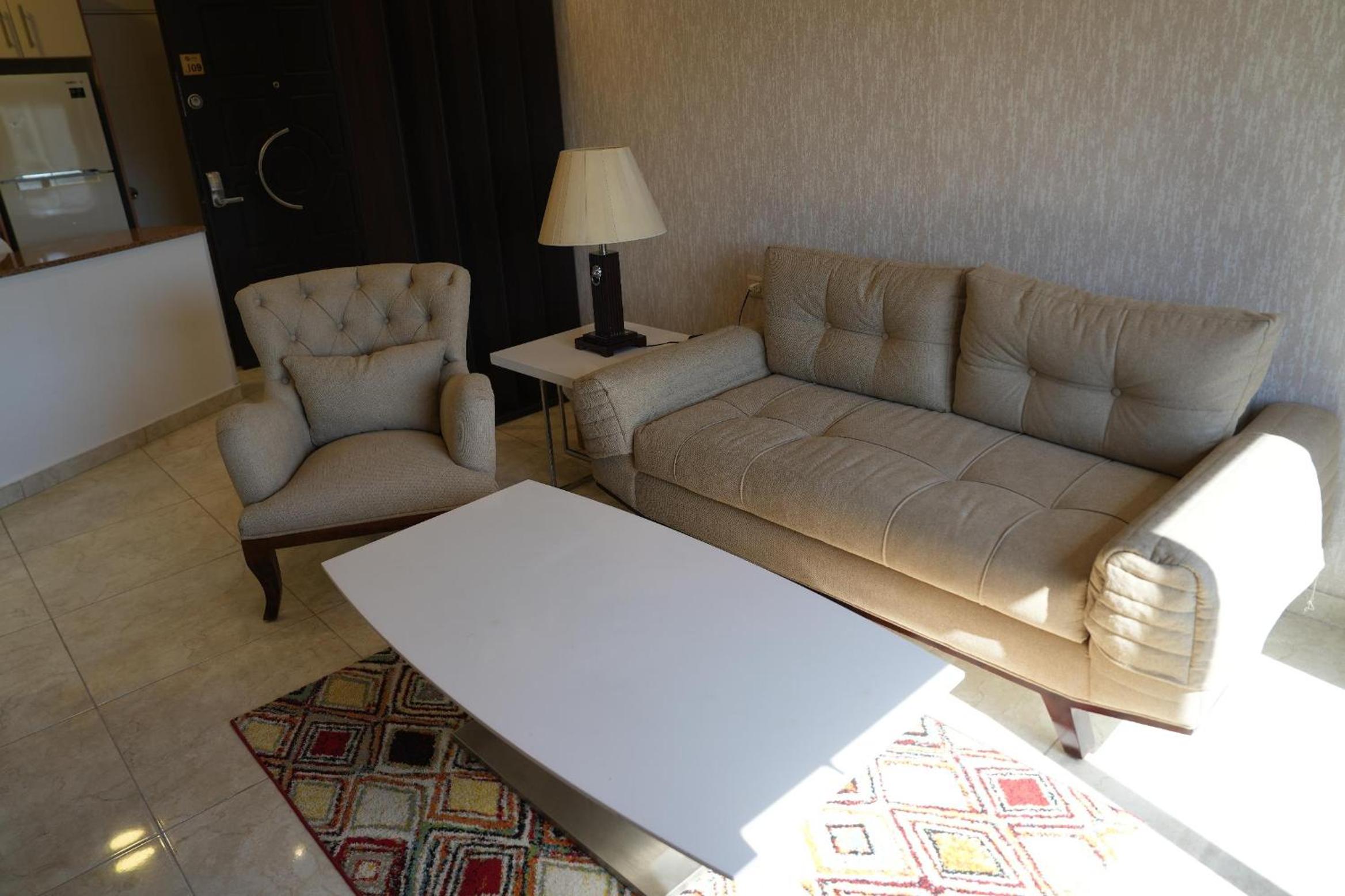 Janty Apartments