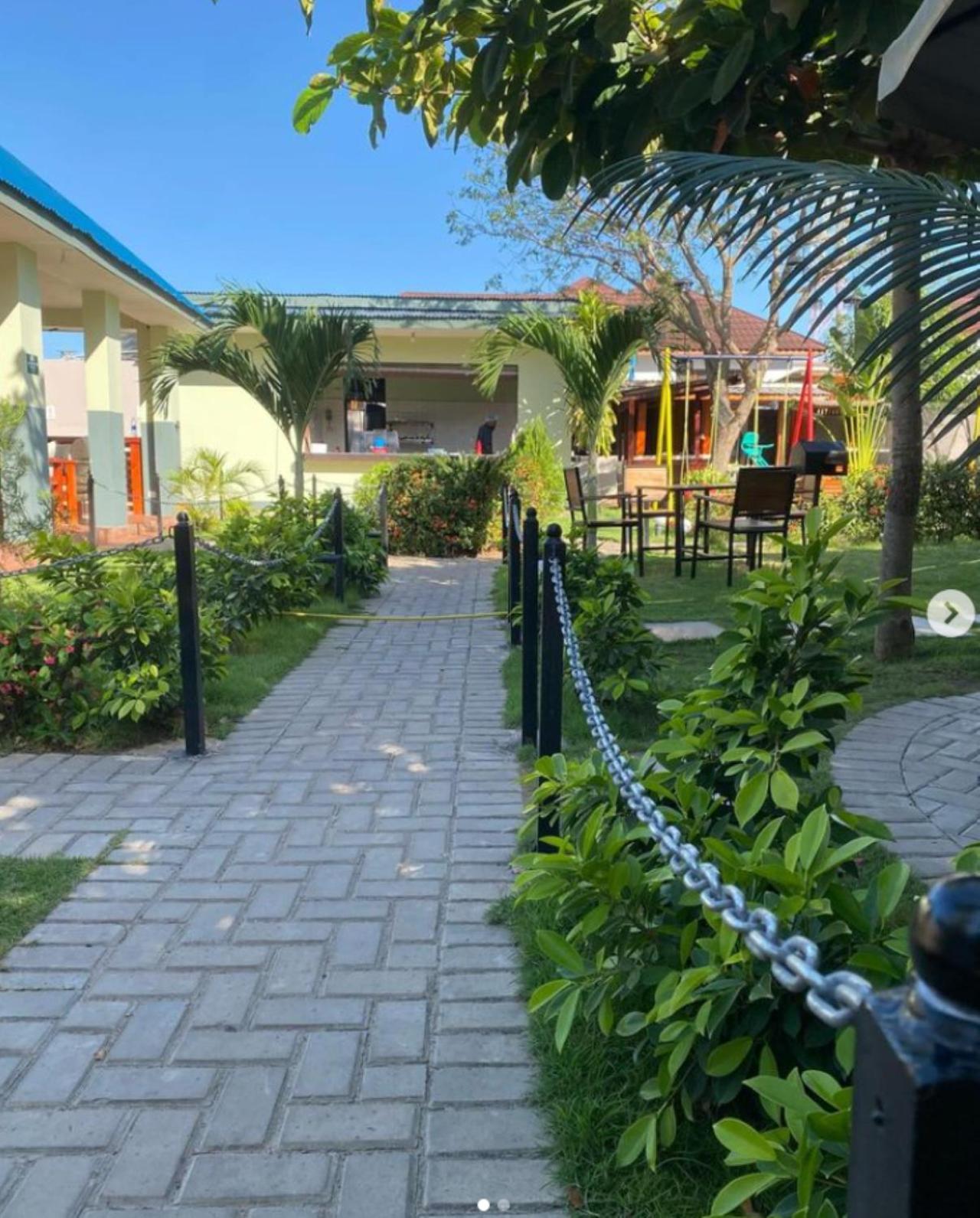 Jacomo Residences