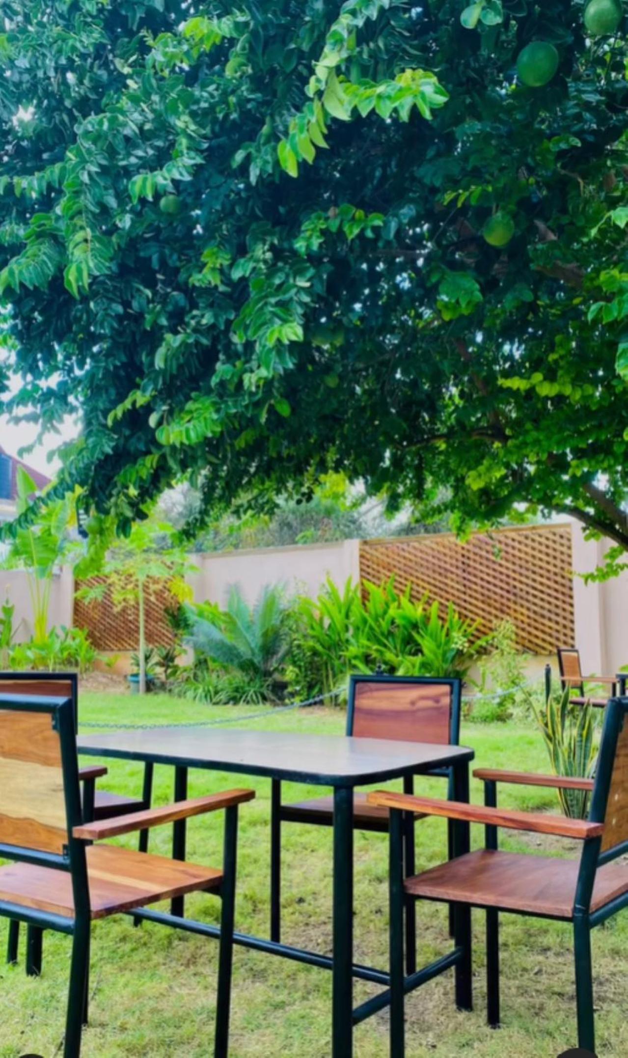 Jacomo Residences