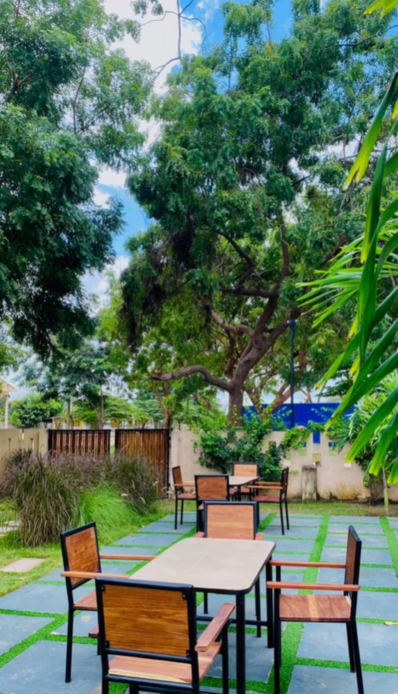 Jacomo Residences