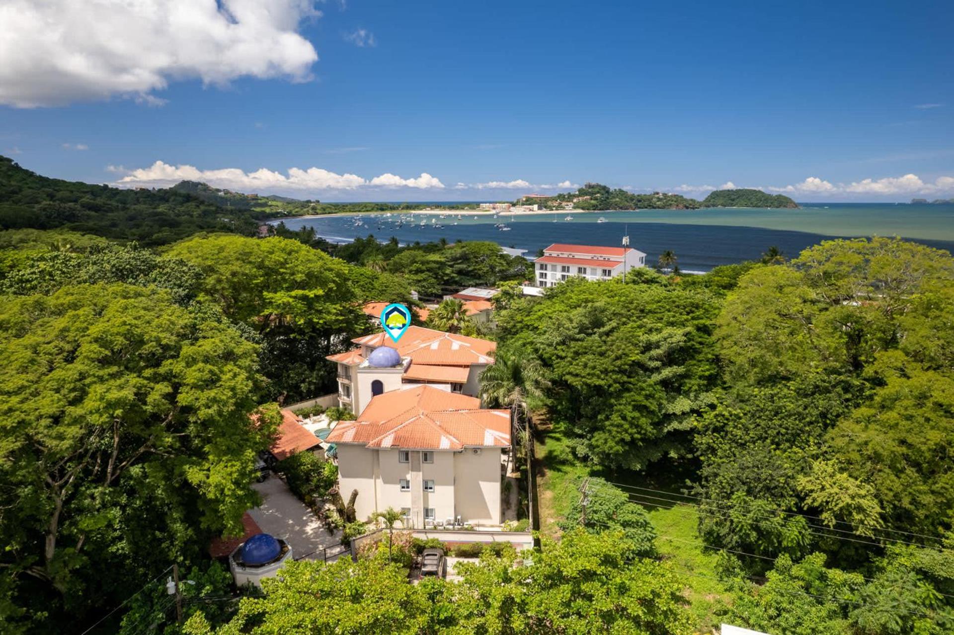 3-BD Beauty with Pool Near Beach