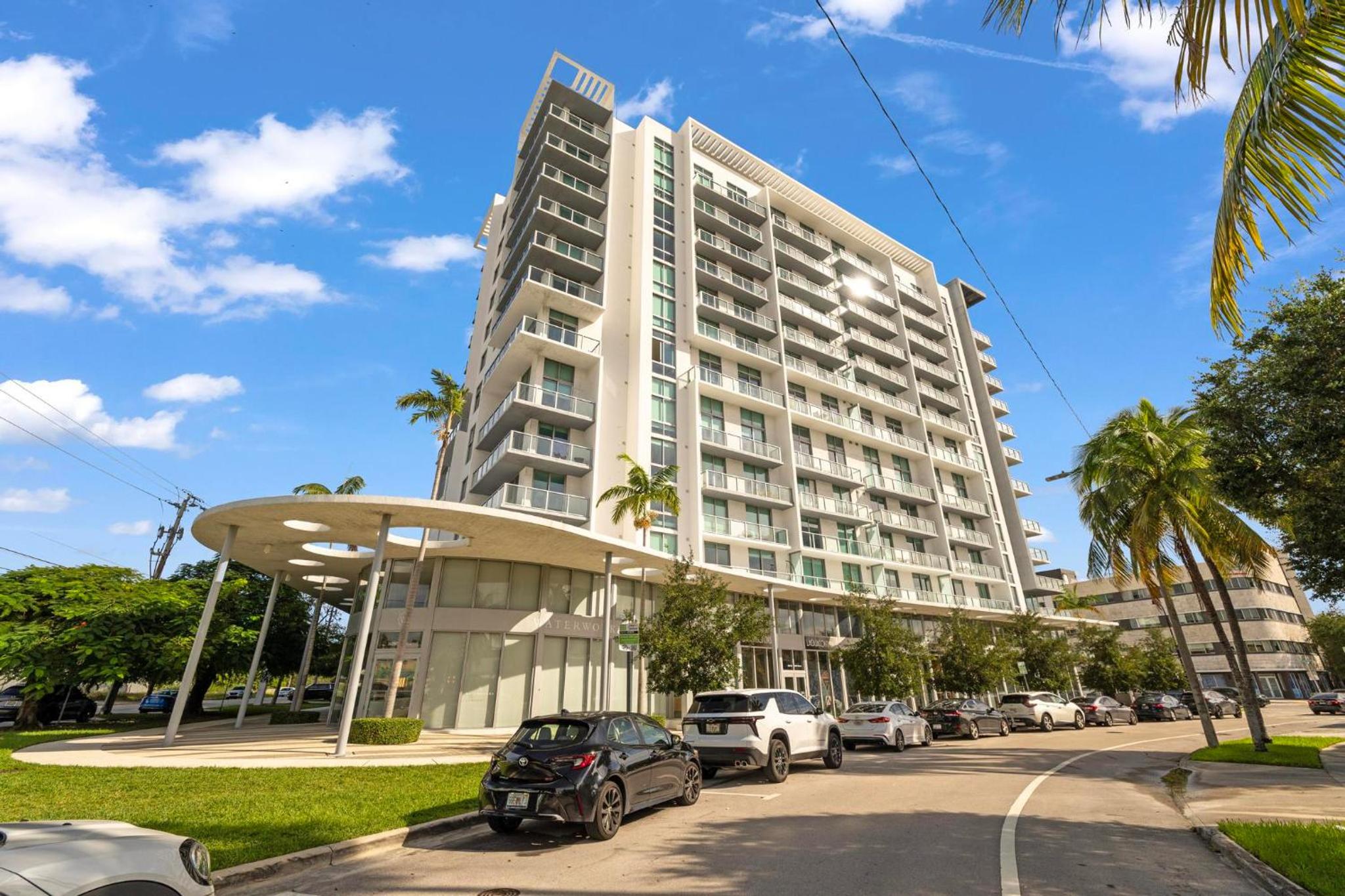 LUXURY NEW CONDO AT MIAMI DESIGN DISTRICT