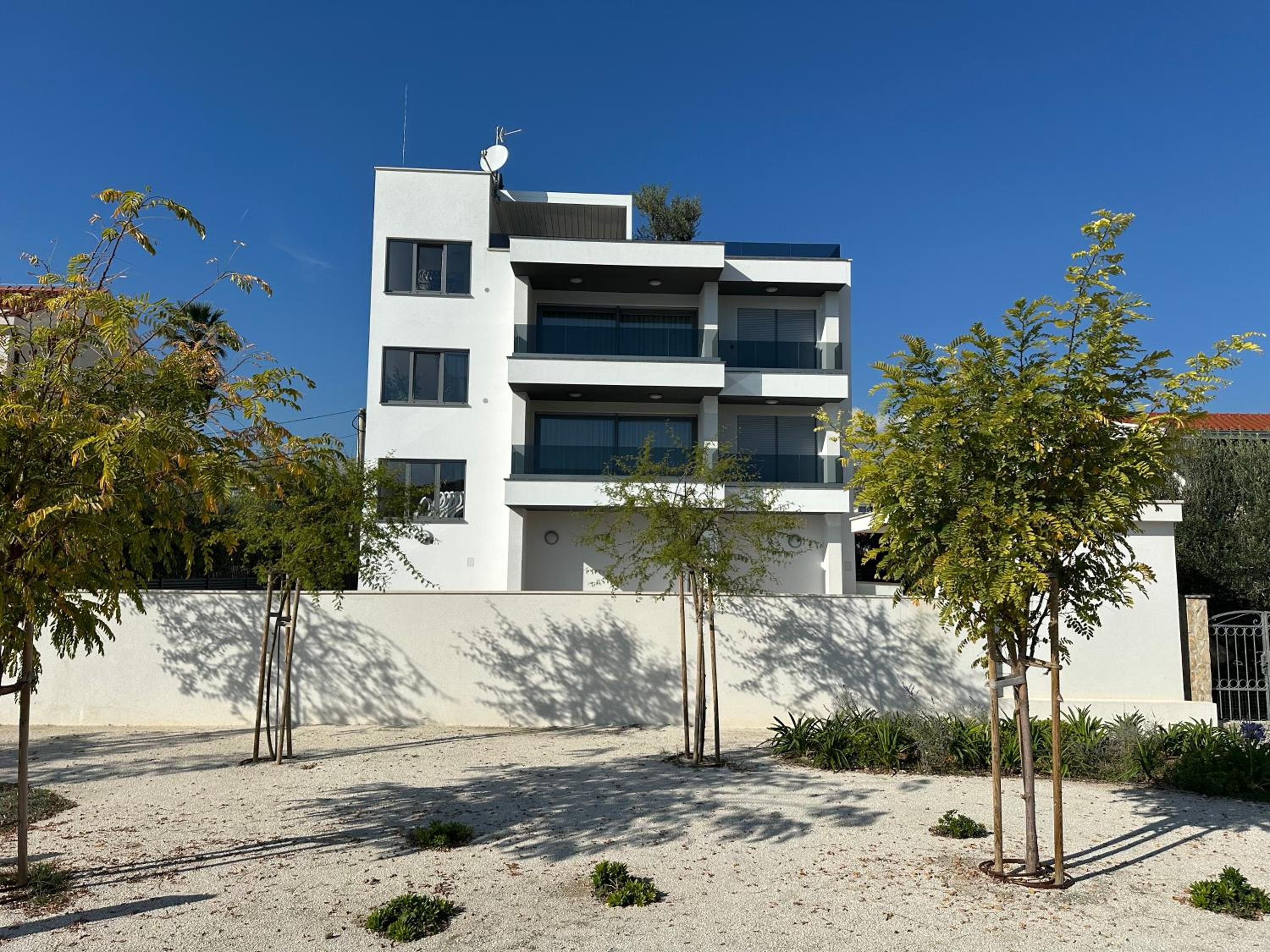 Hotel Apartment Prestige 2 - Image 1