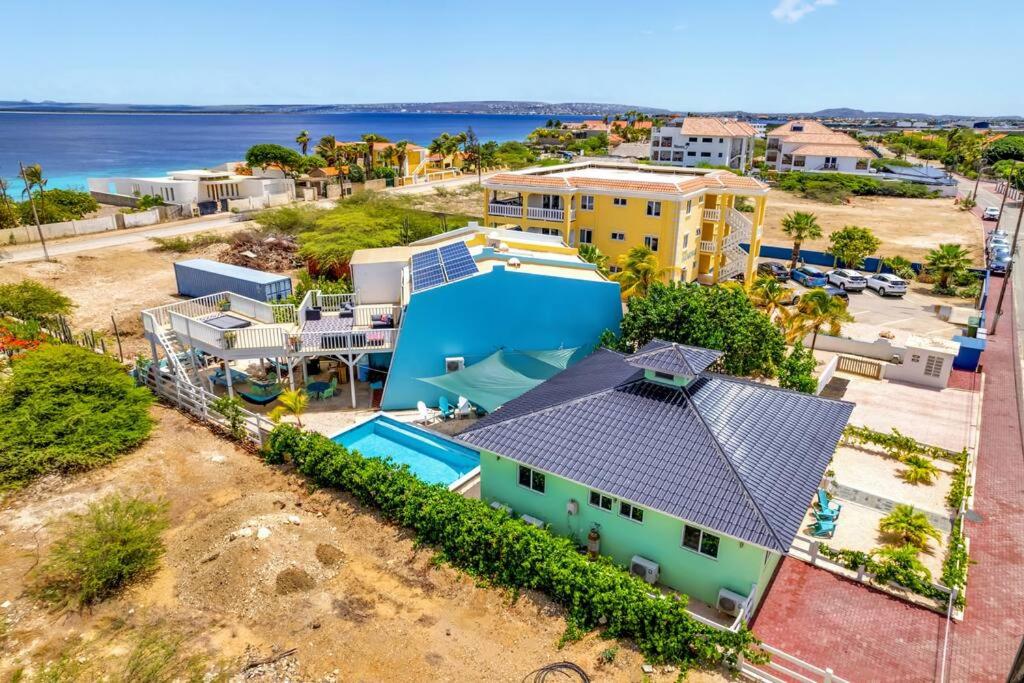 Your Bonaire Escape a 2BR Pool House BachelorsBeach for Divers