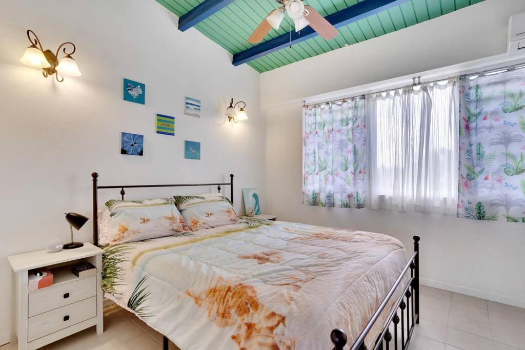 Your Bonaire Escape a 2BR Pool House BachelorsBeach for Divers