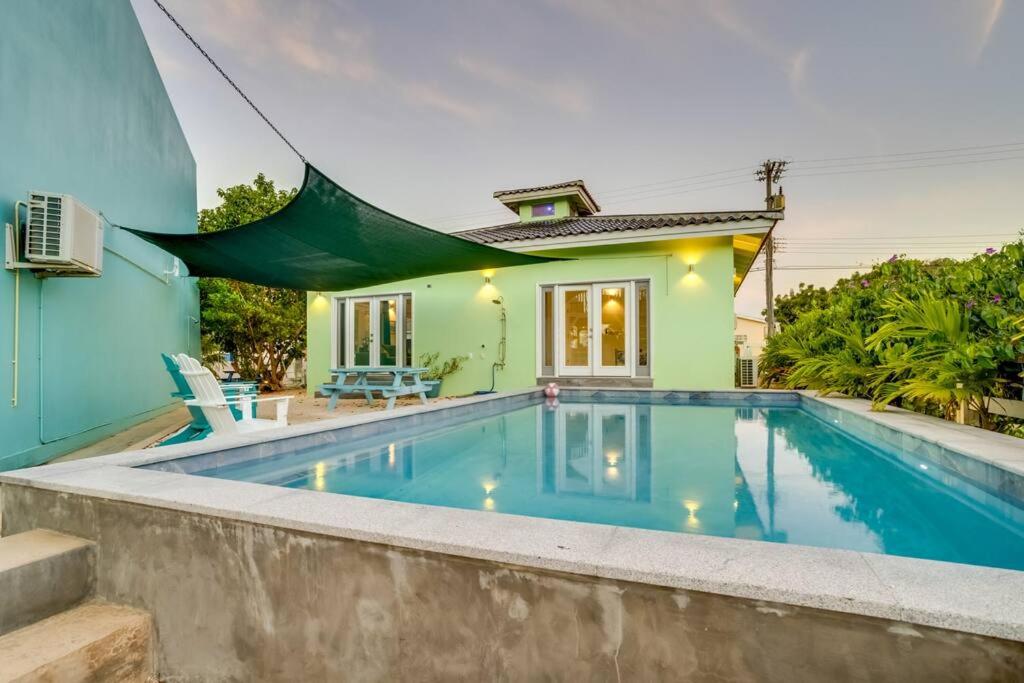 Your Bonaire Escape a 2BR Pool House BachelorsBeach for Divers