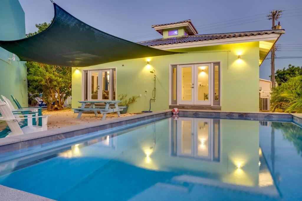 Your Bonaire Escape a 2BR Pool House BachelorsBeach for Divers