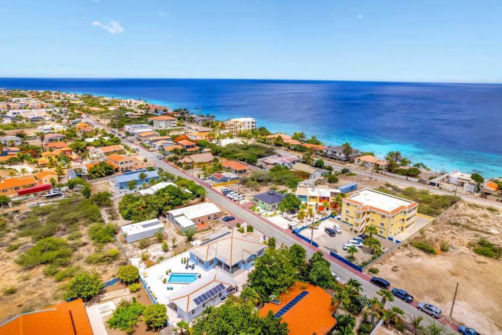 Your Bonaire Escape a 2BR Pool House BachelorsBeach for Divers