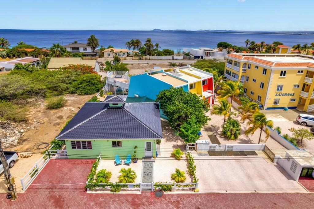 Your Bonaire Escape a 2BR Pool House BachelorsBeach for Divers
