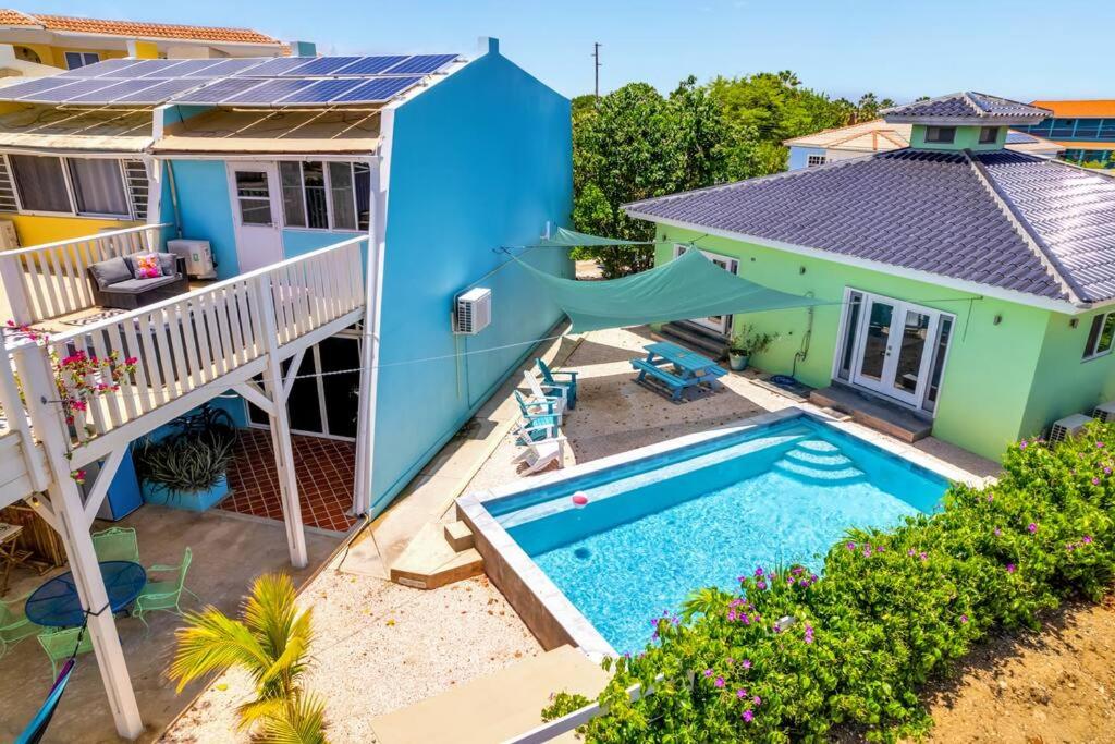 Your Bonaire Escape a 2BR Pool House BachelorsBeach for Divers