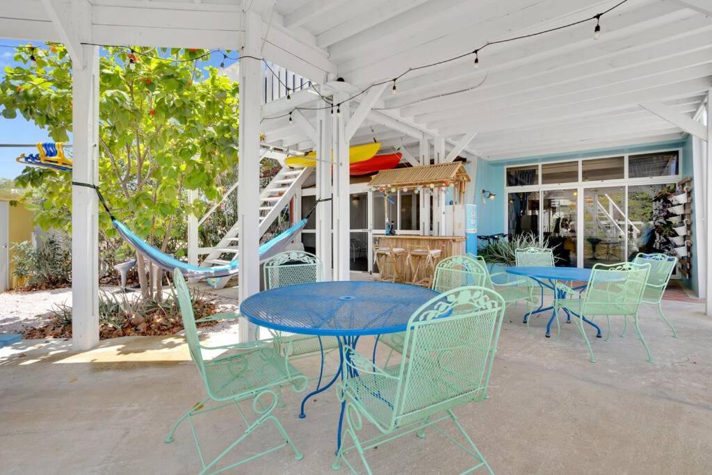 Your Bonaire Escape a 2BR Pool House BachelorsBeach for Divers