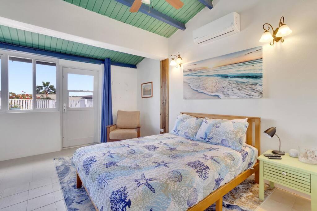 Your Bonaire Escape a 2BR Pool House BachelorsBeach for Divers