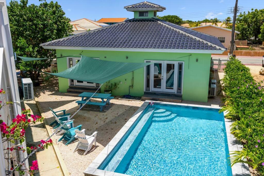 Your Bonaire Escape a 2BR Pool House BachelorsBeach for Divers