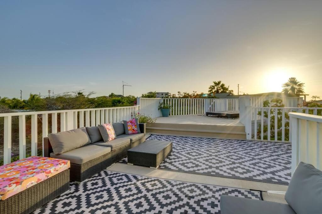 Your Bonaire Escape a 2BR Pool House BachelorsBeach for Divers