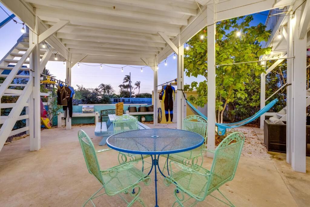 Your Bonaire Escape a 2BR Pool House BachelorsBeach for Divers