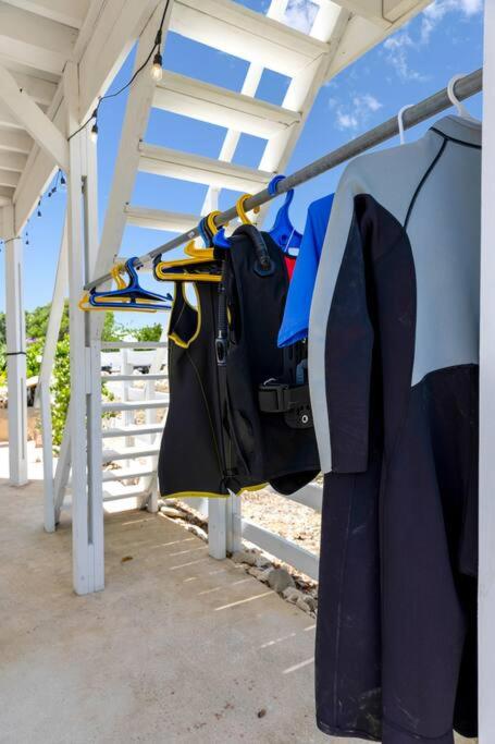 Your Bonaire Escape a 2BR Pool House BachelorsBeach for Divers