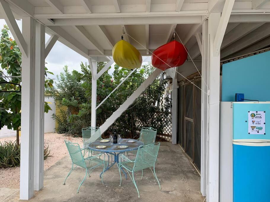 Your Bonaire Escape a 2BR Pool House BachelorsBeach for Divers