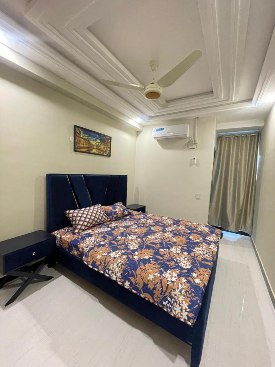 Square 17 , Crest Residences view 4