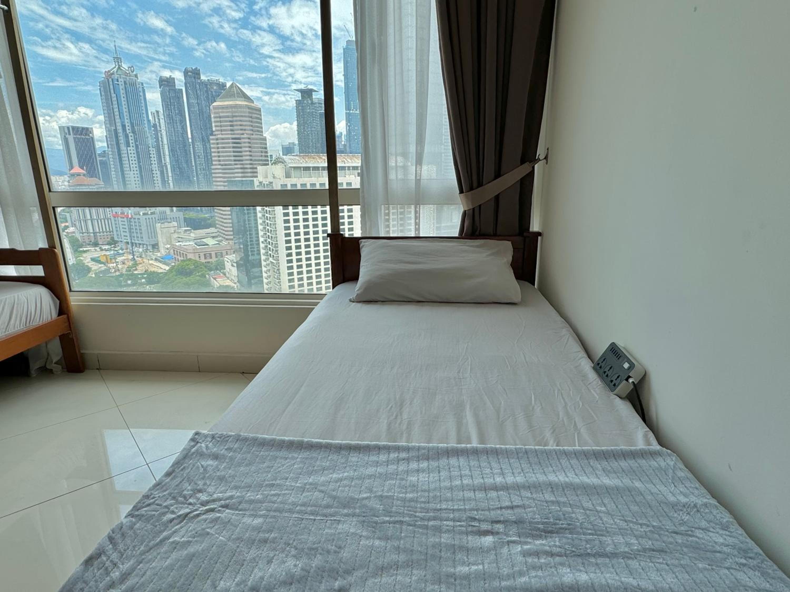 Hushed Dorm KL