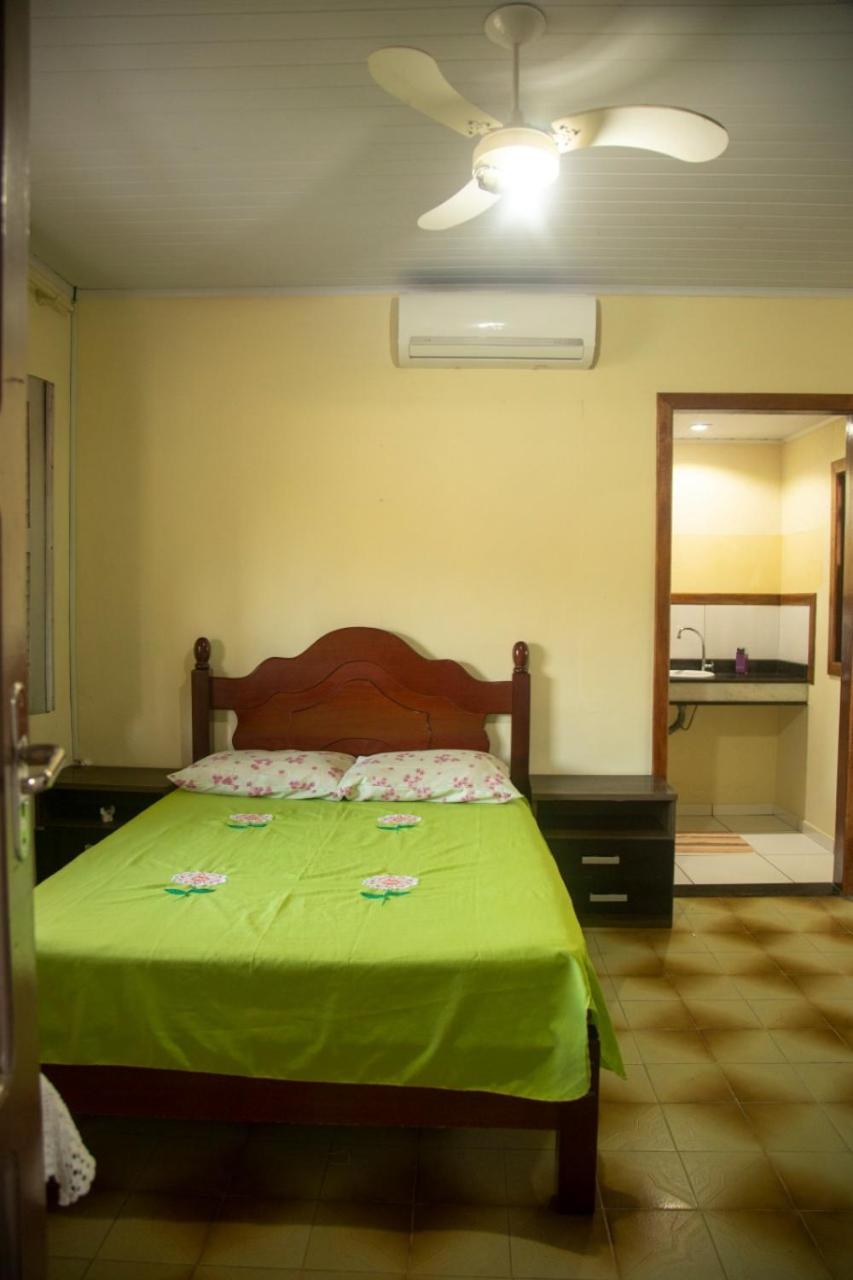 Hospedagem Casa da Leomária