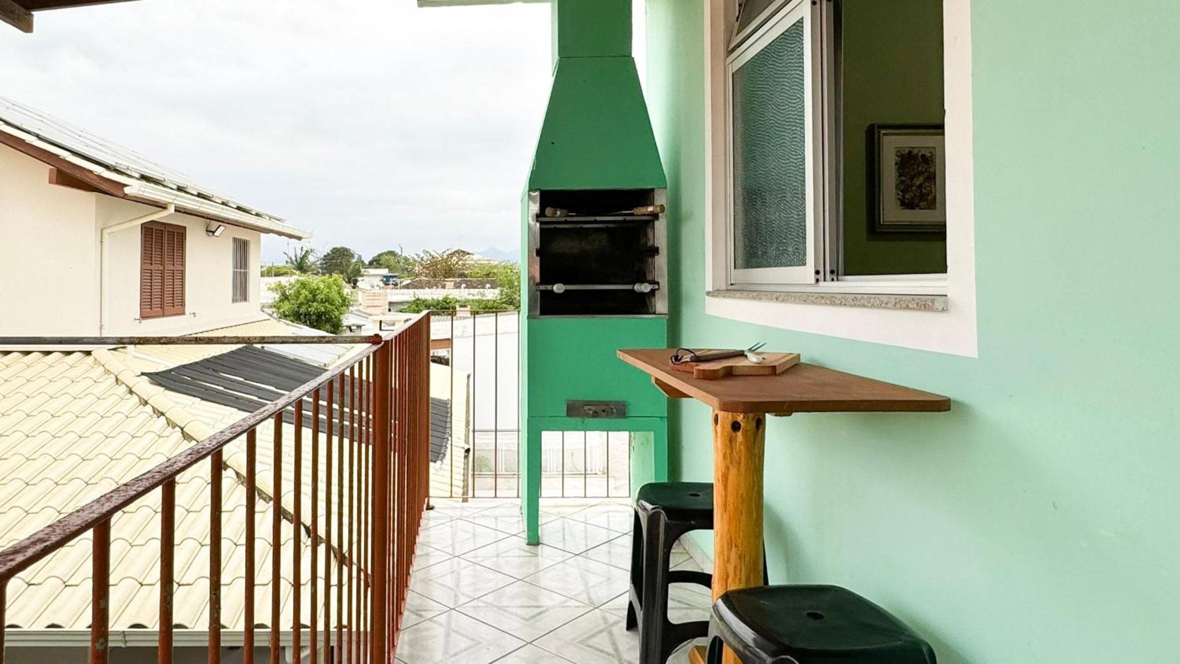 Residencial da Amizade - Praia da Pinheira - PLH001