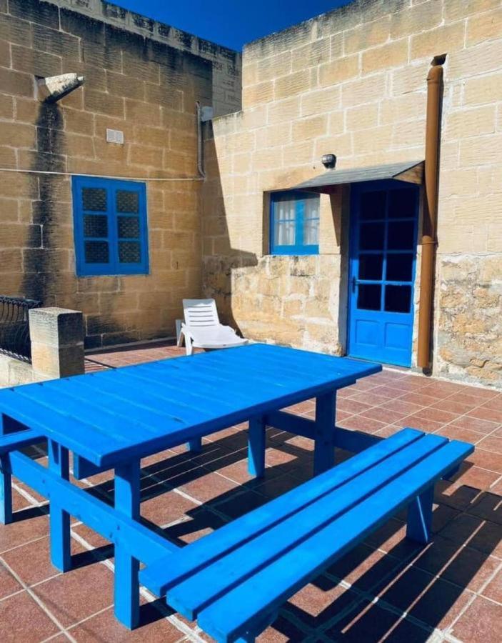 2 Bedroom Holiday Farmhouse with Private Pool