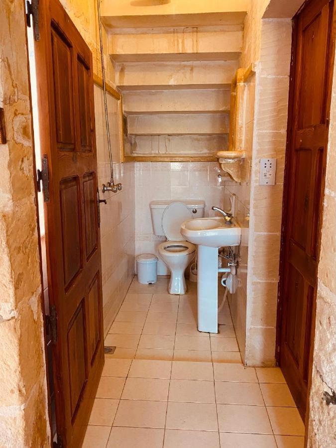 2 Bedroom Holiday Farmhouse with Private Pool