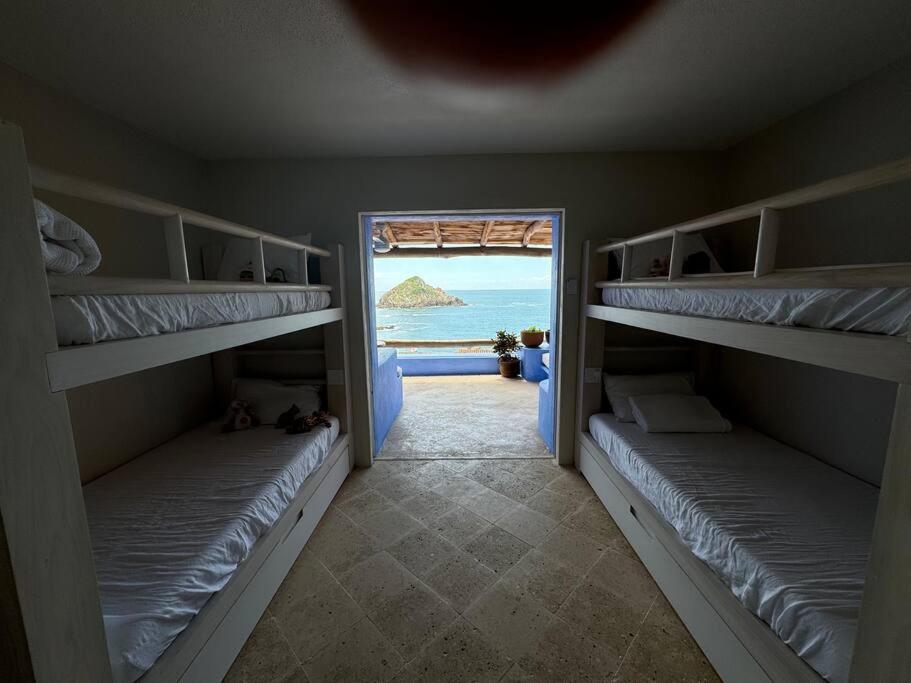 Casita Hermanitas - 3 bedroom panoramic ocean views with private cook