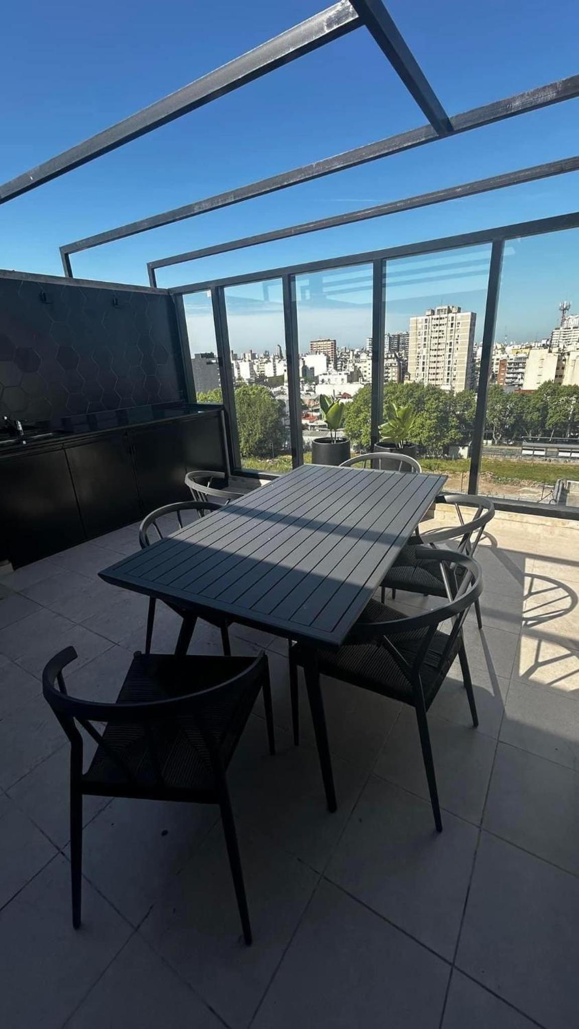 take it easy and stay in colegiales
