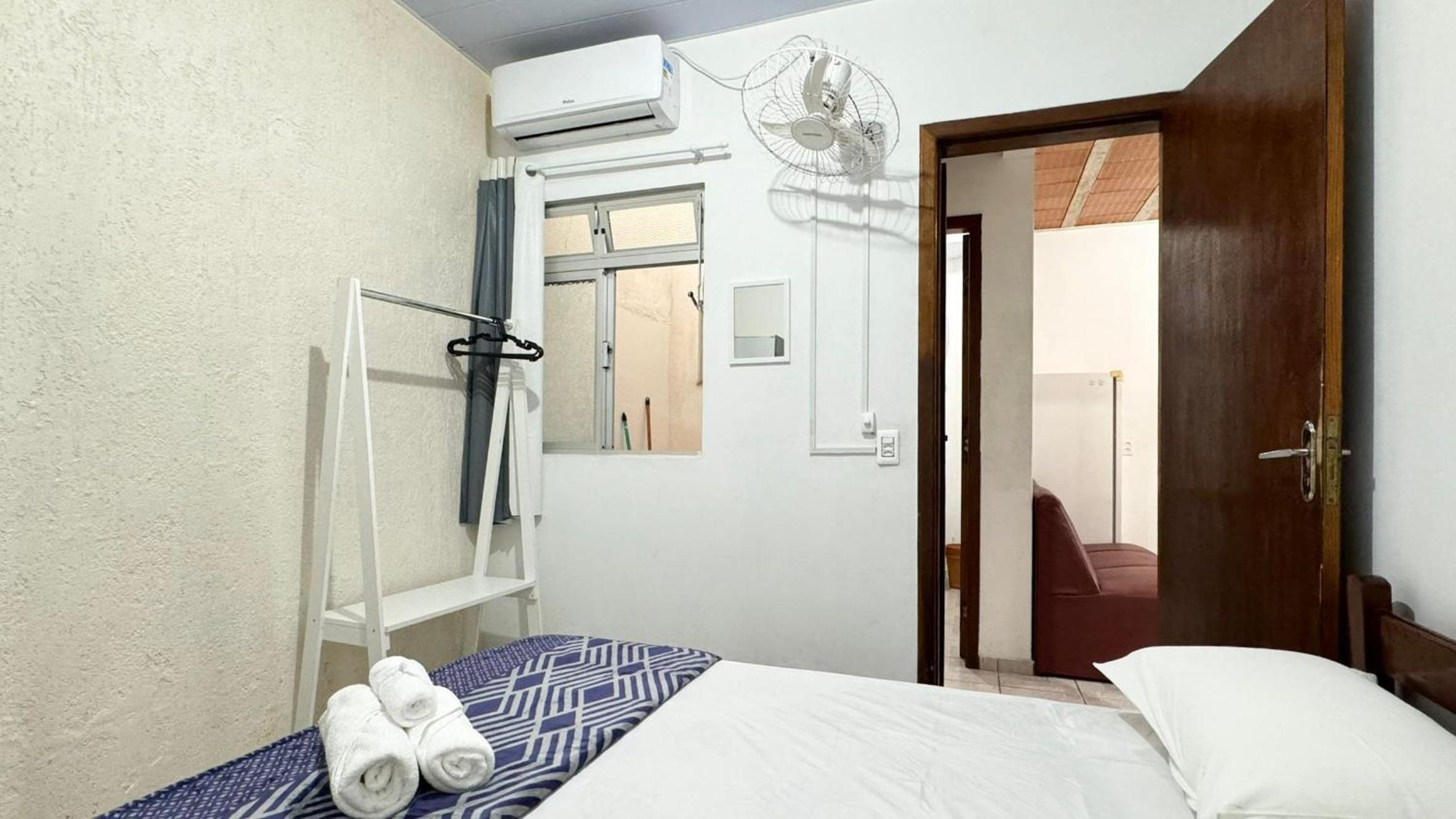 Residencial da Amizade - Praia da Pinheira - PLH001