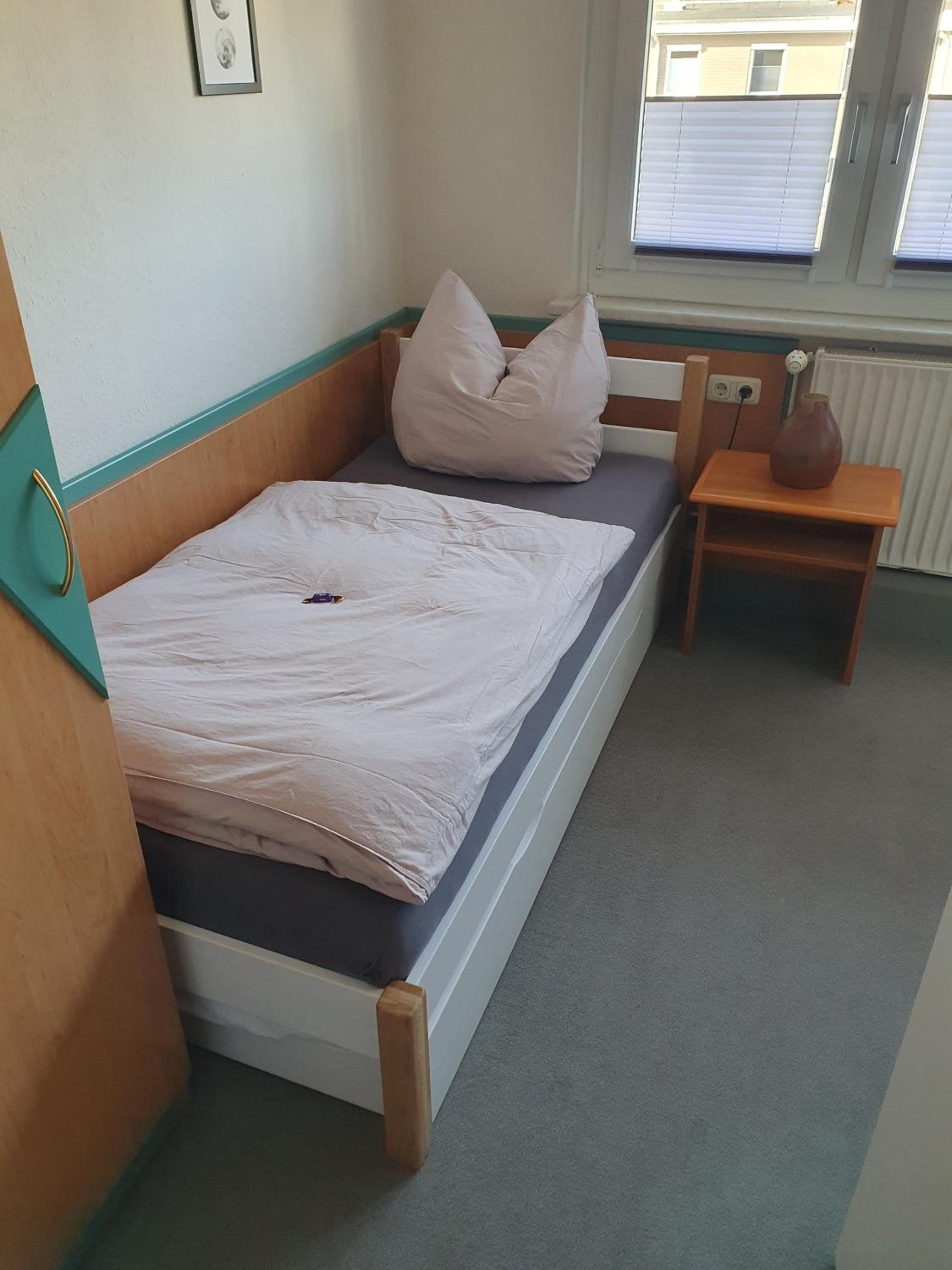 Neumuhler Hof- Ferienwohnung "Thomas" 3 Zimmer,3 Bader mit Dusche, kostenfreie Parkplatze vor dem Haus - Property Image 6