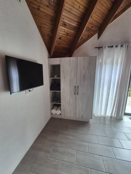 Edel's Nest Nelspruit view 5
