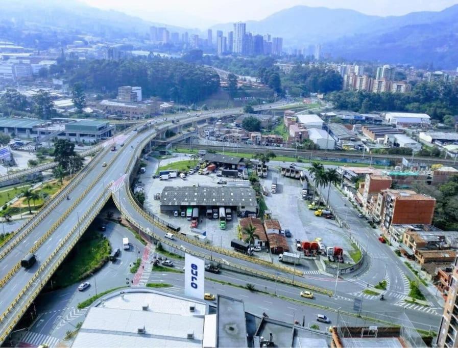 Alojamiento cerca a Metro y zonas rosas