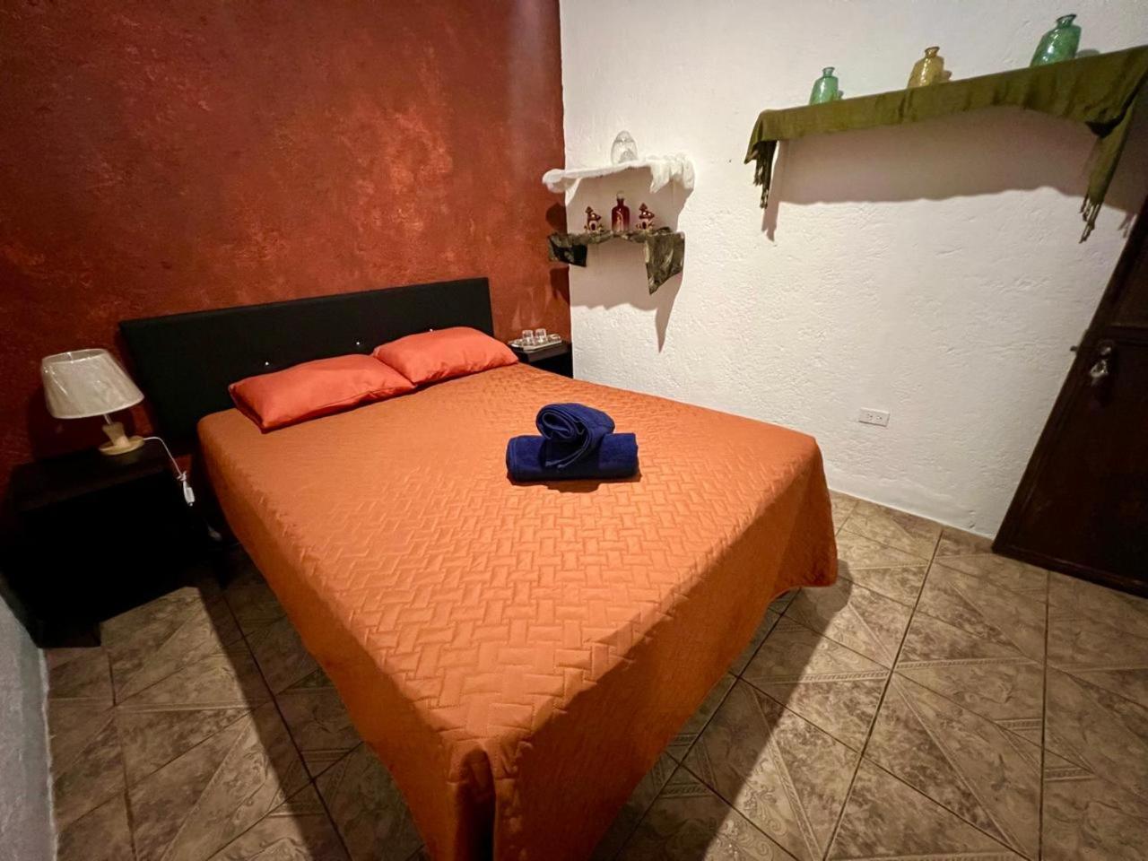 Cozy home 10min walk from Central Park - 5 bedrooms, 7 beds view 3
